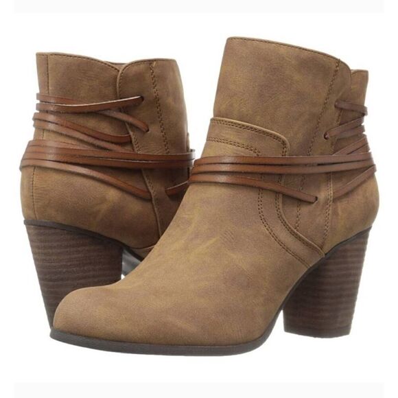 NEW MADDEN GIRL Denice Strapped Brown Ankle Booties Size 8 - Picture 2 of 12